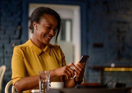 Prévention des troubles de l’audition par âge : Quand et qui consulter ?